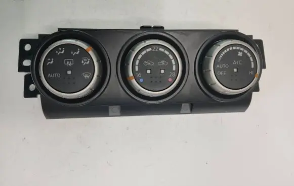 Nissan X-Trail T31 Climate control unit 27500JG700 C7612