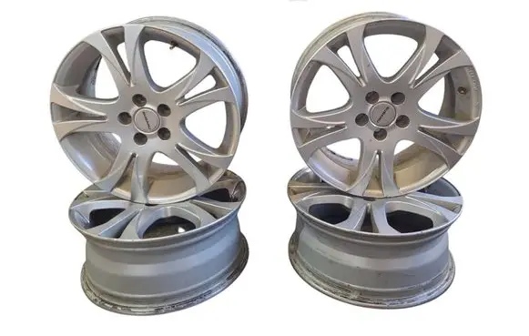 R16 alloy rim