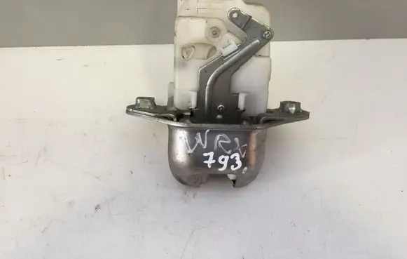 Subaru Impreza II Tailgate/trunk/boot lock/catch/latch
