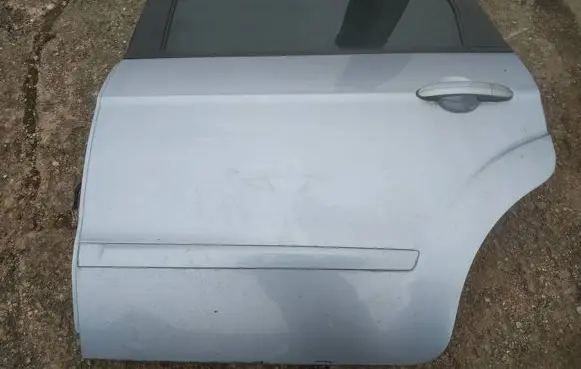 Ford S-MAX Rear door melynos