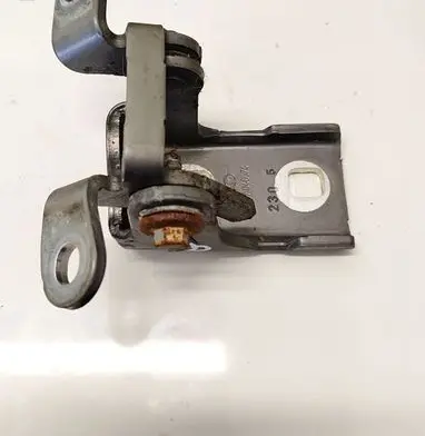 Opel Insignia A Front door upper hinge ES03A046574