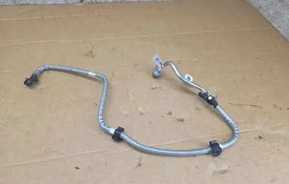 Maserati Grecale Turbo turbocharger oiling pipe/hose 670178299
