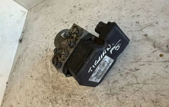 Volkswagen Tiguan ABS Pump 5N0614109M