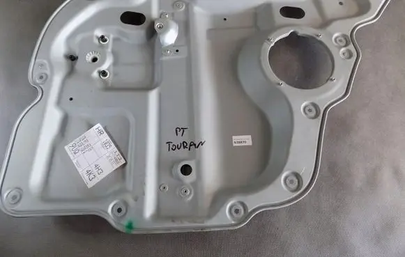 Volkswagen Touran II Rear window lifting mechanism without motor 1T0839730Q