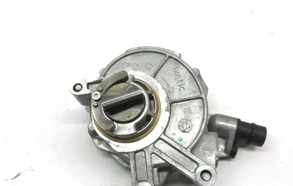BMW 7 G11 G12 Vacuum pump