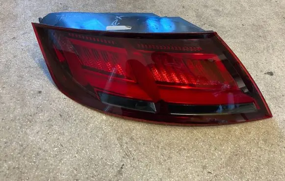 Audi TT TTS RS Mk3 8S Rear/tail lights 8S0945095
