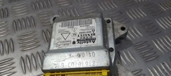 Renault Laguna II Airbag control unit/module 8200138952 601958800