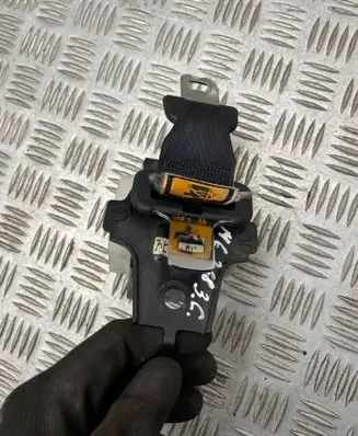 Mazda 6 Middle seatbelt (rear) t0296a