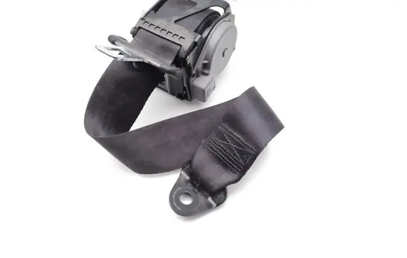 Rear seatbelt