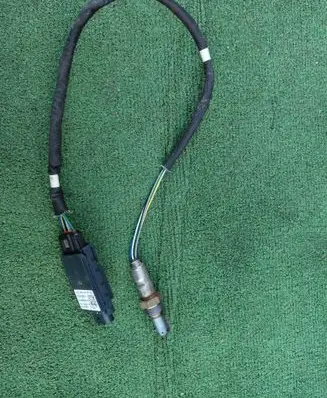 Audi Q3 F3 Lambda probe sensor 04L907805FF