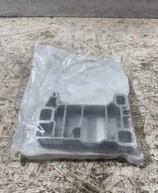Porsche Macan (95B) Front bumper mounting bracket 95B805233 8056746895 30012023