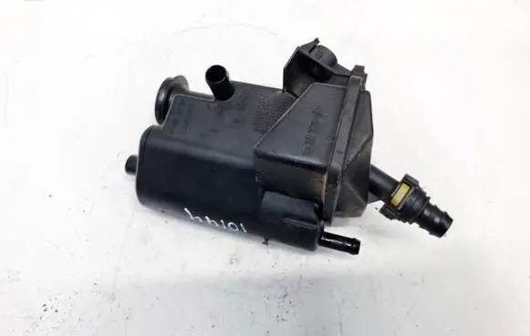 Suzuki Grand Vitara II Oil breather separator 8200279414