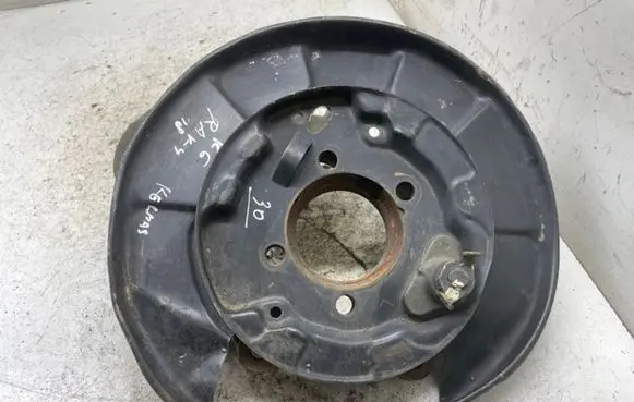 Toyota RAV 4 (XA50) Rear wheel hub spindle/knuckle 