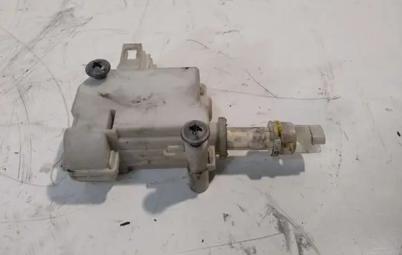 Fuel tank cap lock motor