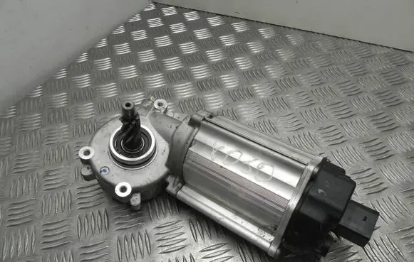 Jeep Cherokee Power steering pump 7805177 VD17190