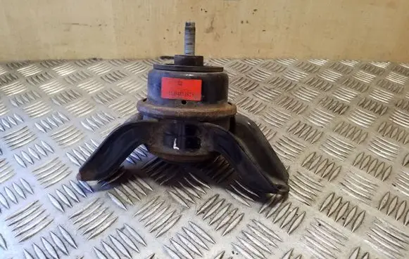 Hyundai ix35 Engine mount bracket