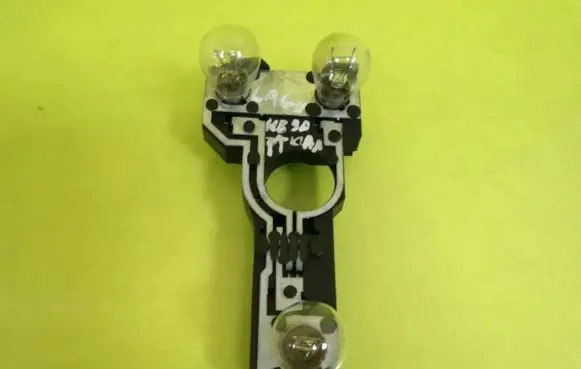 Renault Laguna II Tail light bulb cover holder