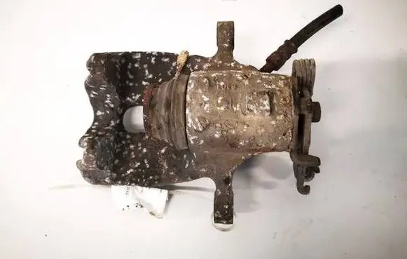 Opel Insignia A Rear brake caliper 
