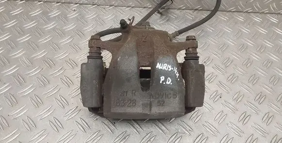 Toyota Auris E180 Front brake caliper