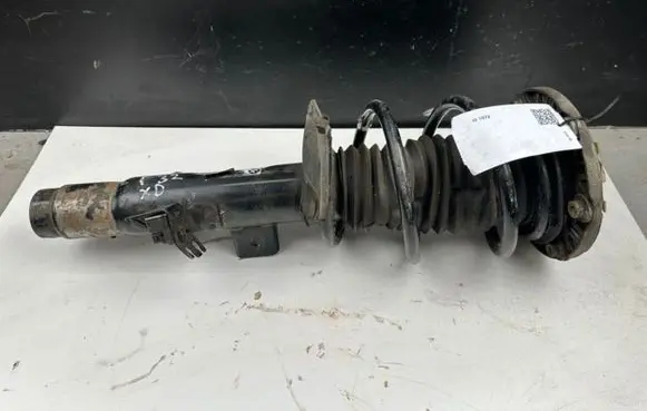 BMW 4 F32 F33 Front shock absorber/damper 6864760 13B2702T0003