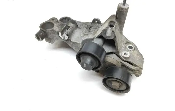 Nissan NV400 Generator/alternator bracket 117102273R