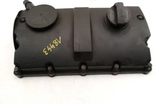 Volkswagen PASSAT B5.5 Rocker cam cover 038103475A