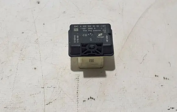 Renault Megane IV Glow plug pre-heat relay 110679886R