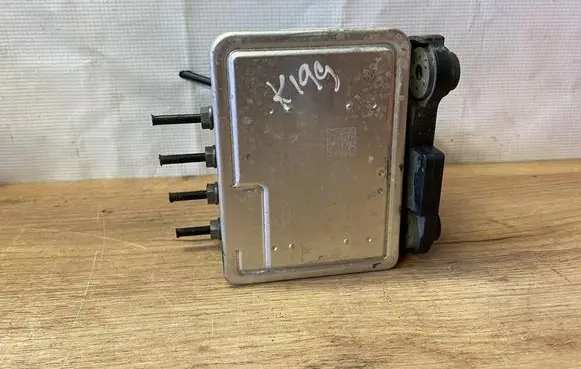 Volkswagen Tiguan ABS Pump 575857053