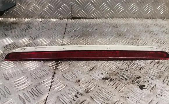 Audi A4 S4 B8 8K Third/center stoplight 8k9945097
