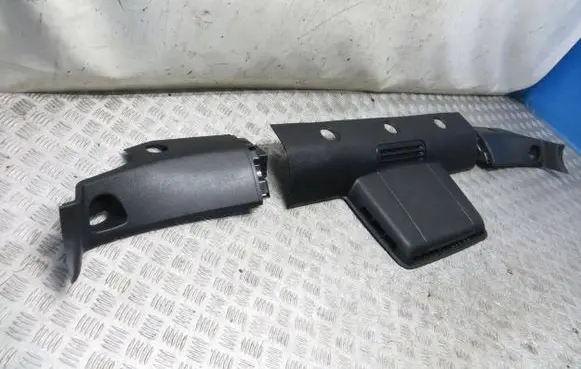 Renault Trafic III (X82) Rear air vent grill 749062210R