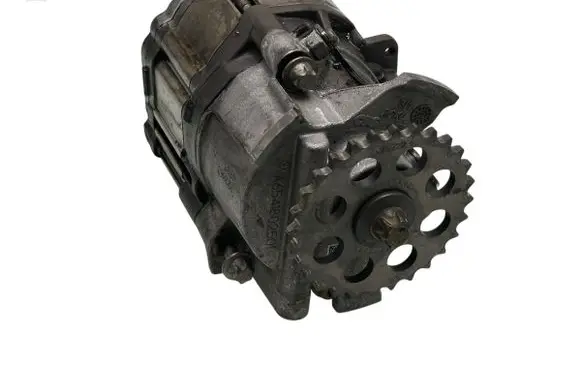 Mercedes-Benz GLC X253 C253 Oil pump A6541802501