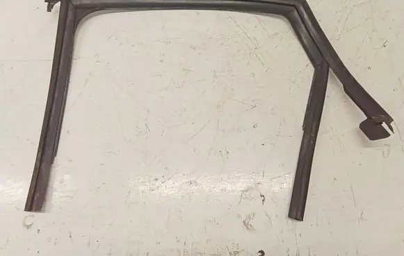 Audi A4 S4 B8 8K Rubber seal rear door 8K5839439