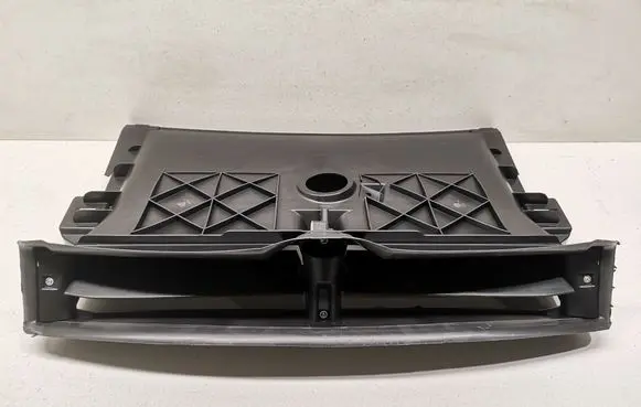 Tesla Model 3 Intercooler air guide/duct channel 155978700A 155979300A 131688800002E