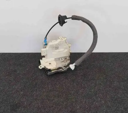 Audi A3 S3 8V Coupe door lock (next to the handle) 8X2837015