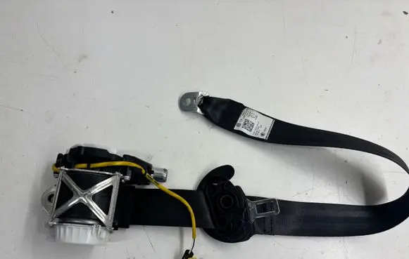 Volkswagen Tiguan Front seatbelt 5N2857705B 34153878A