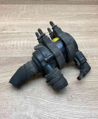 Audi Q7 4L Electric auxiliary coolant/water pump 7L0965561L