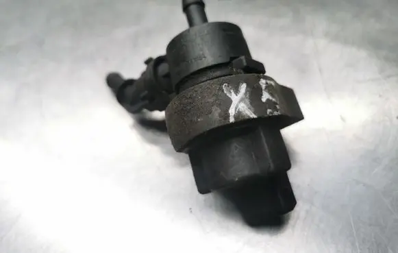 BMW X5 E53 Turbo solenoid valve 1433602