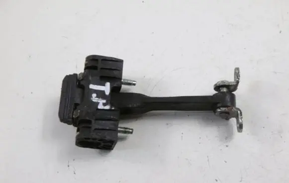 Alfa Romeo 159 Rear door check strap stopper