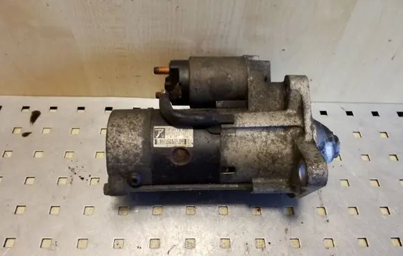 Mazda Premacy Starter motor M002T87471 RF1H18400