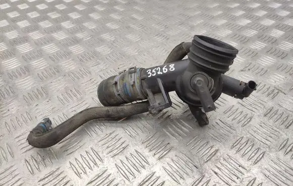 Thermostat/thermostat housing