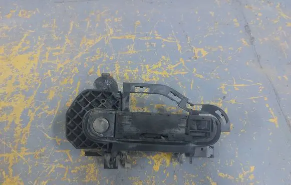 Audi A6 S6 C6 4F Front door exterior handle 4F0837885