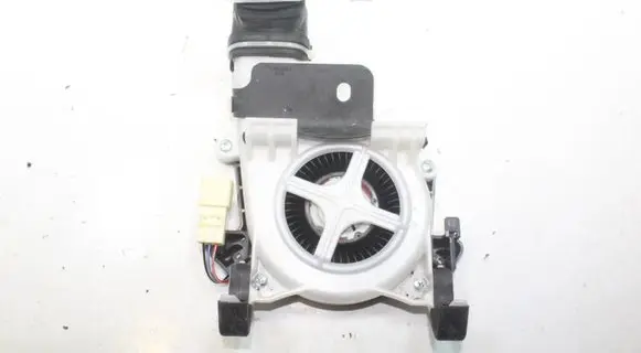 Lexus IS III XE30 Seat fan/blower 8586753020