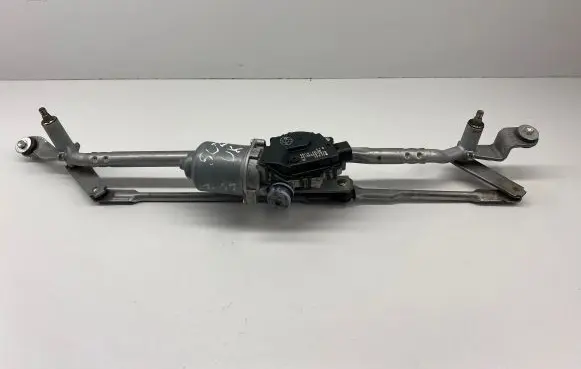 Suzuki Swift II Front wiper linkage and motor 3811068L00 AE1593002820