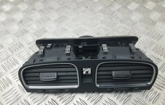 Dash center air vent grill