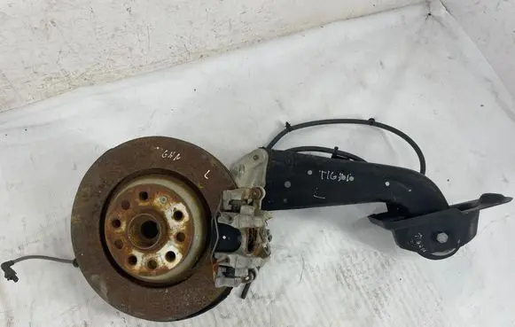 Volkswagen Tiguan Rear wheel hub spindle/knuckle 5QF505435