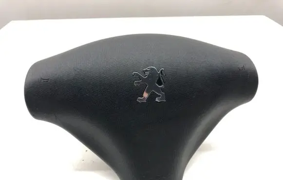Steering wheel airbag