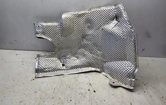 Opel Astra K Heat shield in engine bay 