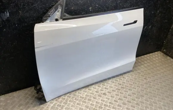 Tesla Model Y Front door