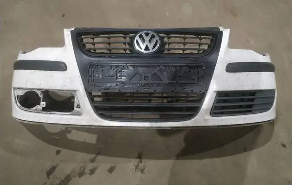 Volkswagen Polo IV 9N3 Front bumper baltas