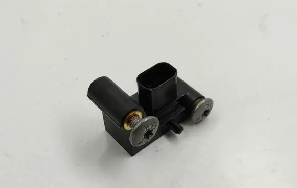 BMW 5 E60 E61 Airbag deployment crash/impact sensor